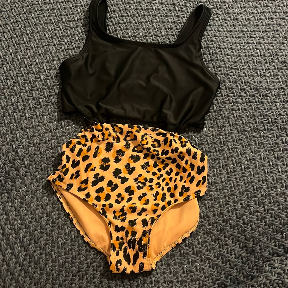 Black cheetah print bathing suit in size L (10/12)